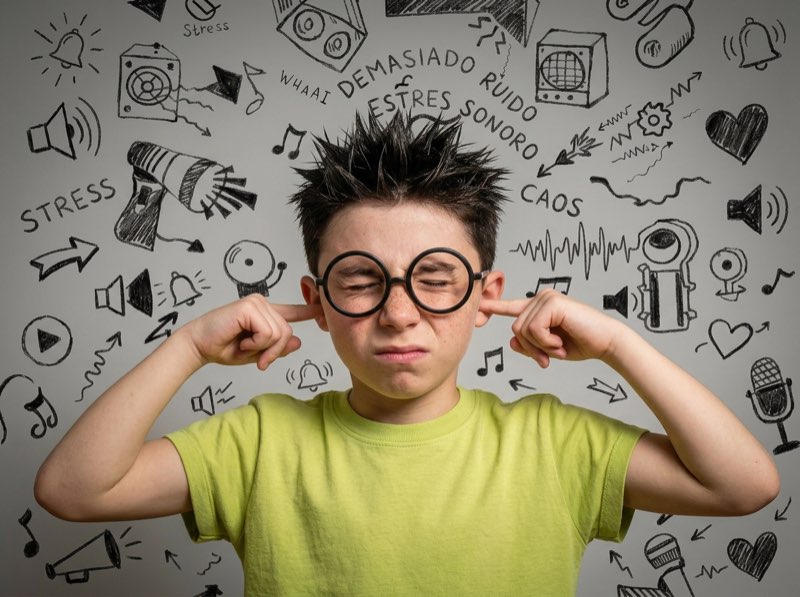 Niño en campaña de evaluación gratuita del perfil sensorial
